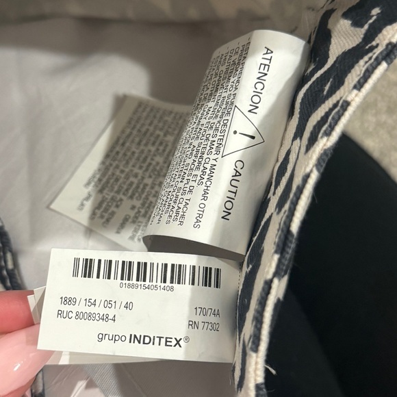 Zara Women’s Wide Leg Animal Print Jeans - Picture 10 of 10